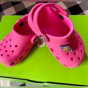 EUC Girls pink crocs size 5 toddler